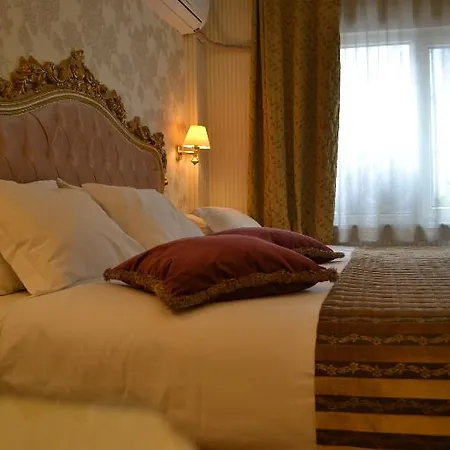 Szálloda In 3*