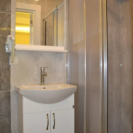 In Hotel Istanbul